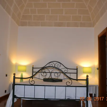 Masseria Fragnale לינה וארוחת בוקר פאסאנו