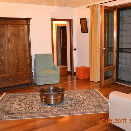 לינה וארוחת בוקר Masseria Fragnale 4*